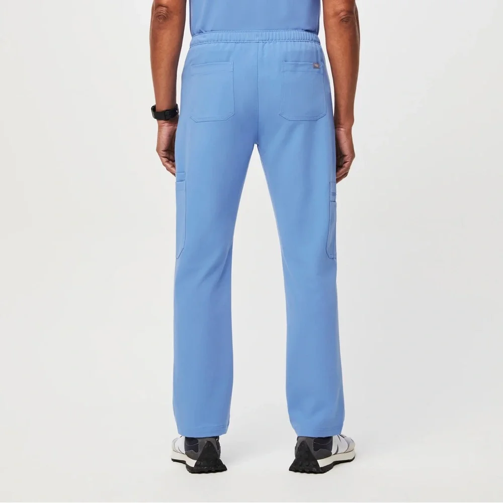 FIGS: Cairo Cargo short scrub pants